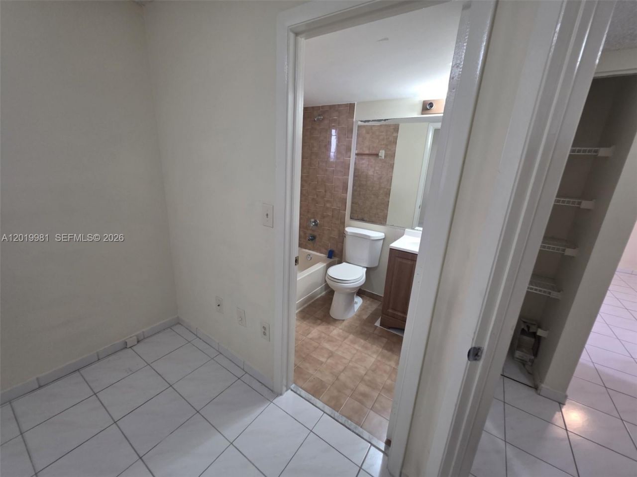 5500 W 21st Ct, Unit 306, Hialeah, FL 33016 Photo