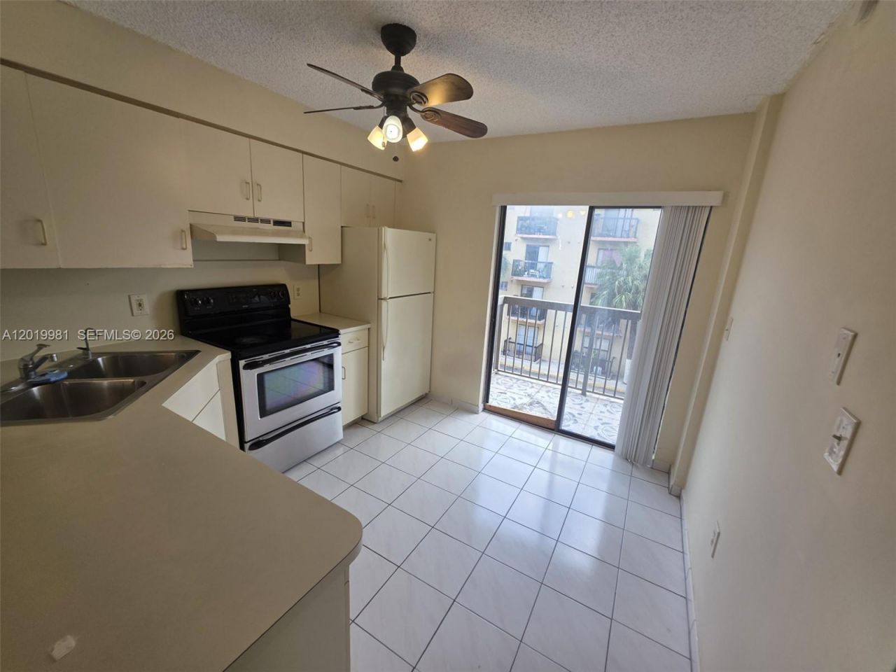 5500 W 21st Ct, Unit 306, Hialeah, FL 33016 Photo