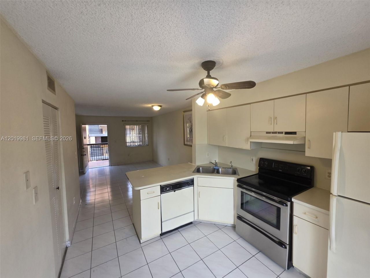 5500 W 21st Ct, Unit 306, Hialeah, FL 33016 Photo