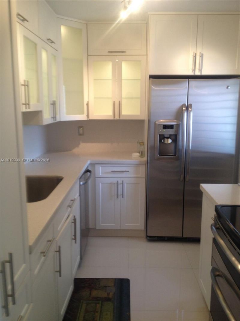 6855 Edgewater Dr, Unit 3DN, Coral Gables, FL 33133 Photo
