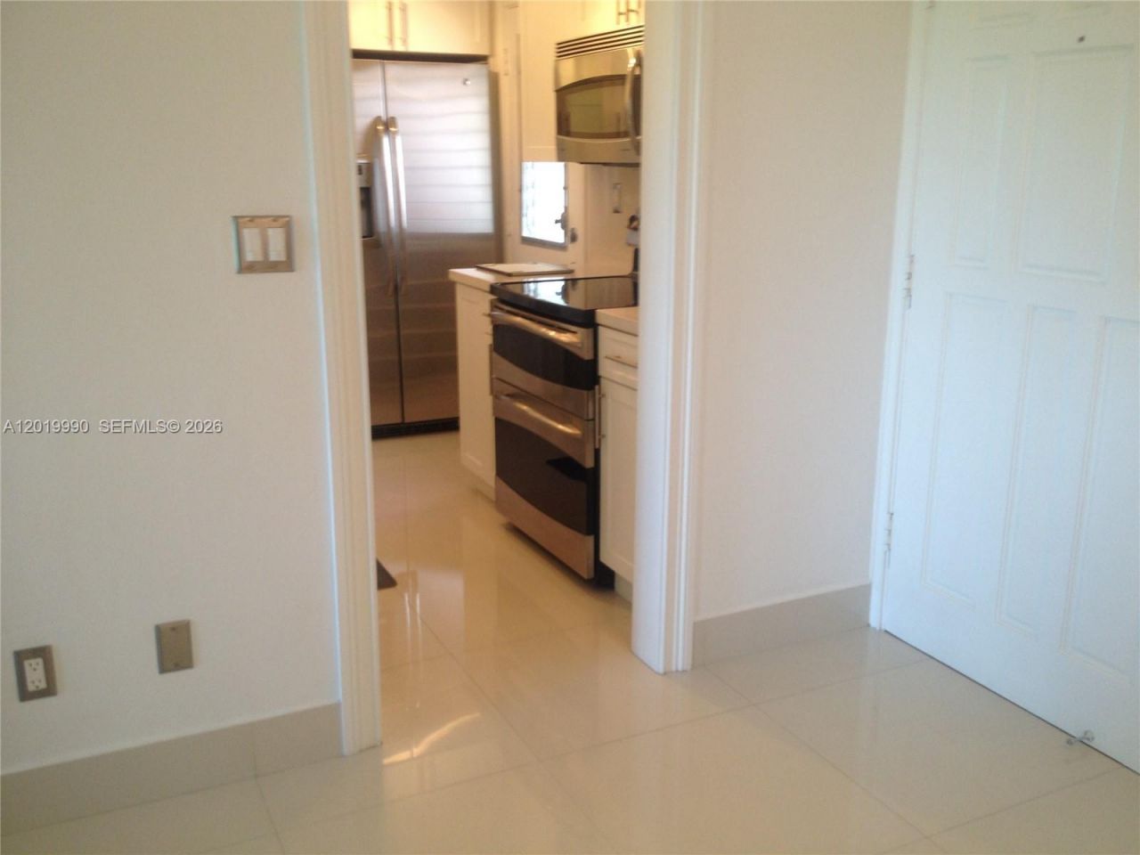 6855 Edgewater Dr, Unit 3DN, Coral Gables, FL 33133 Photo