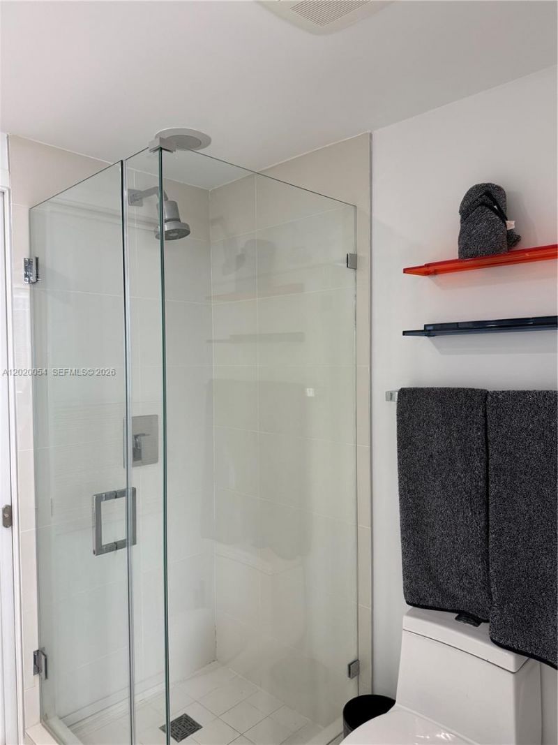 55 SW 9th St , Unit 2703, Miami, FL 33130 Photo