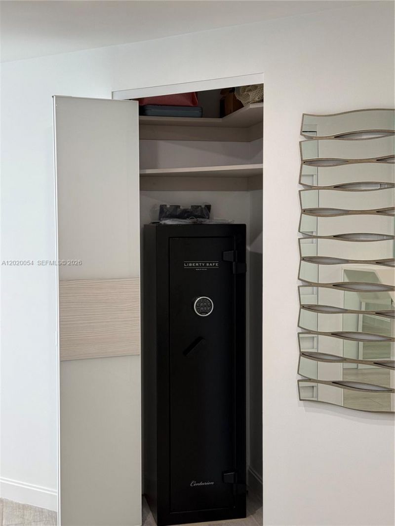 55 SW 9th St , Unit 2703, Miami, FL 33130 Photo