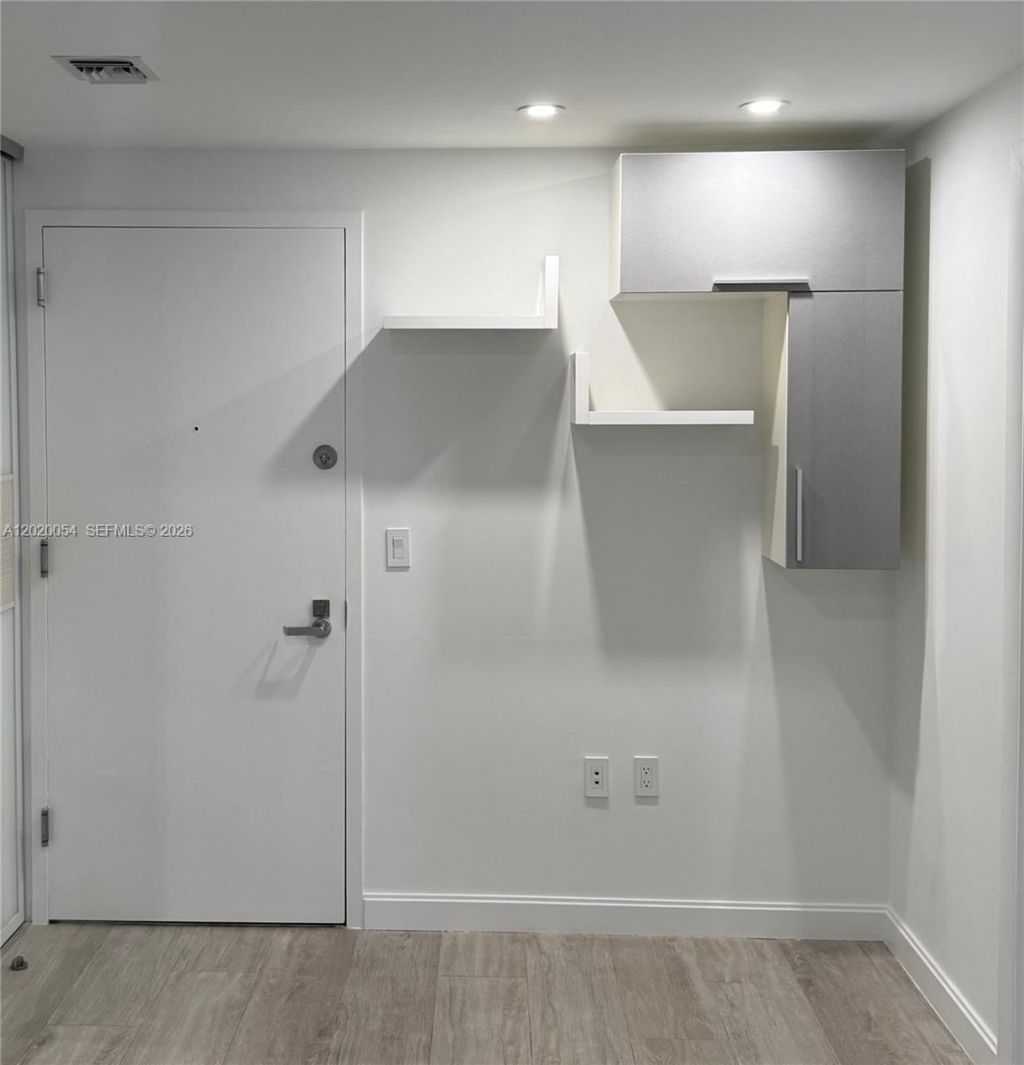 55 SW 9th St , Unit 2703, Miami, FL 33130 Photo