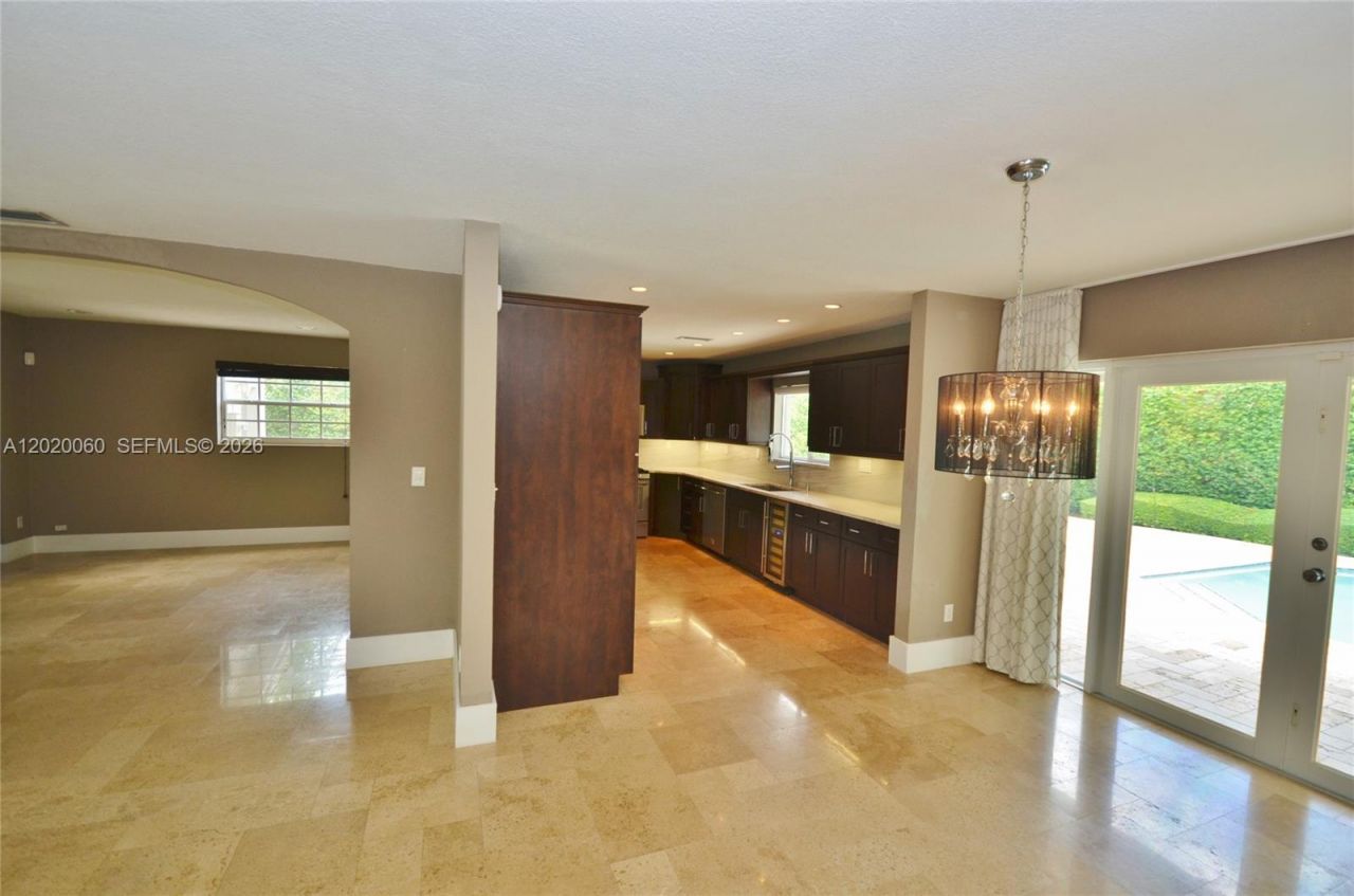 14001 Cypress Ct, Miami Lakes, FL 33014 Photo