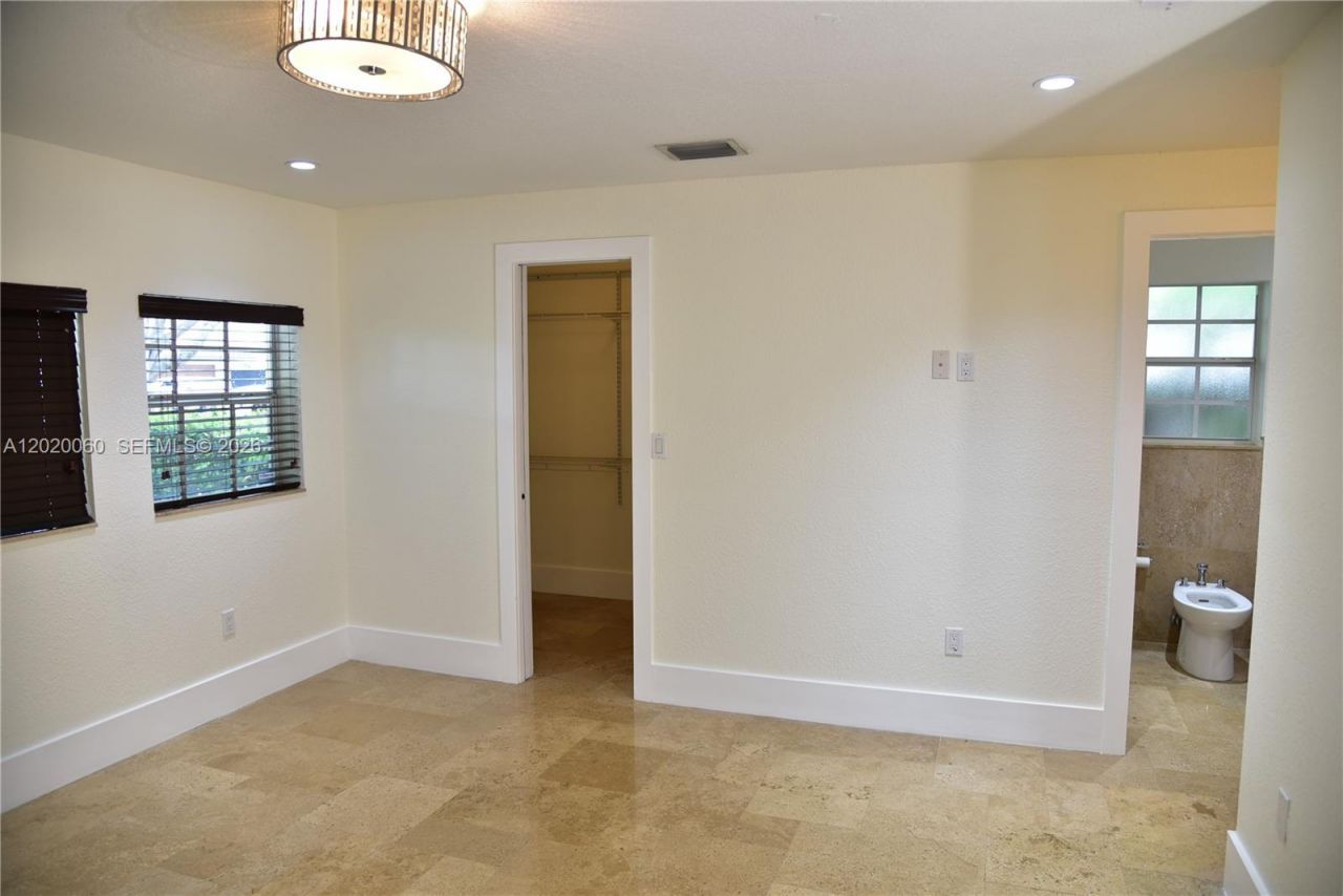 14001 Cypress Ct, Miami Lakes, FL 33014 Photo