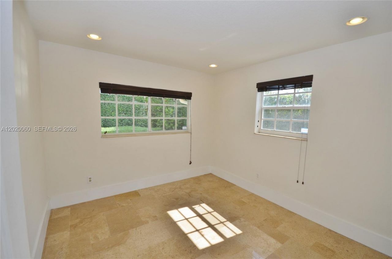 14001 Cypress Ct, Miami Lakes, FL 33014 Photo