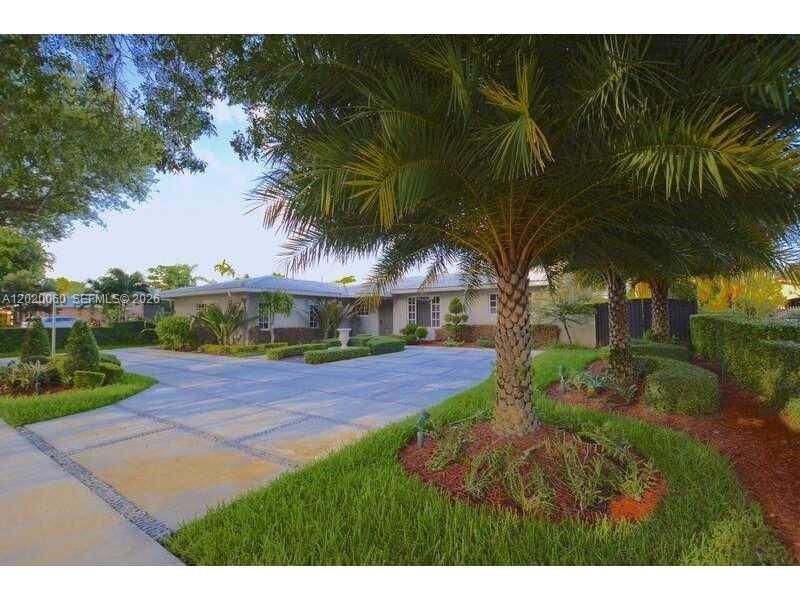 14001 Cypress Ct, Miami Lakes, FL 33014 Photo