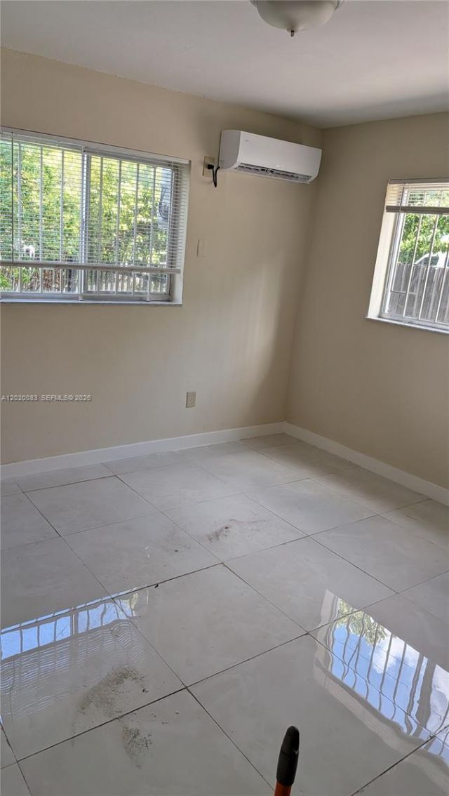 1194 NW 19th Ave, Unit 1, Miami, FL 33125 Photo