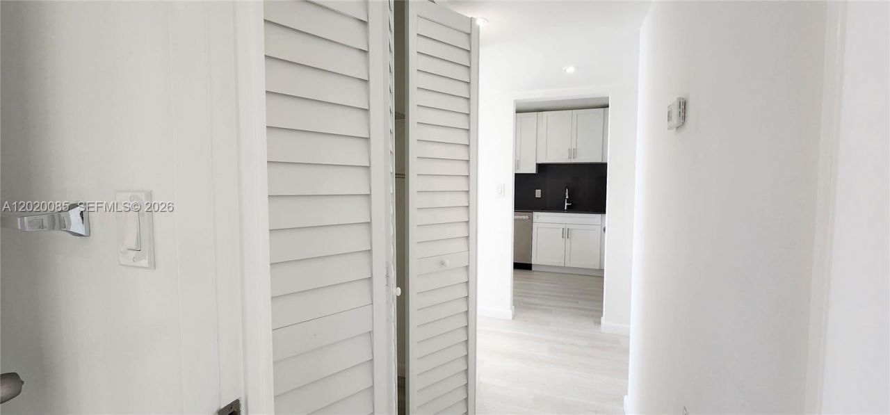 1200 NE Miami Gardens Dr , Unit 1005W, Miami, FL 33179 Photo