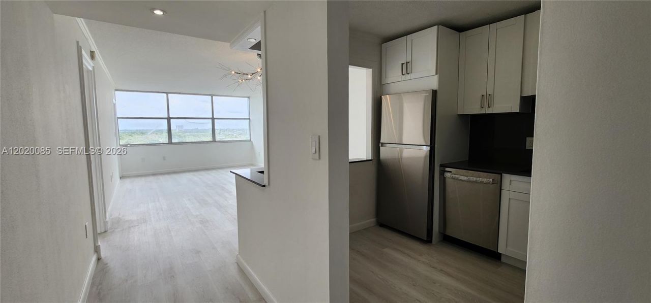 1200 NE Miami Gardens Dr , Unit 1005W, Miami, FL 33179 Photo