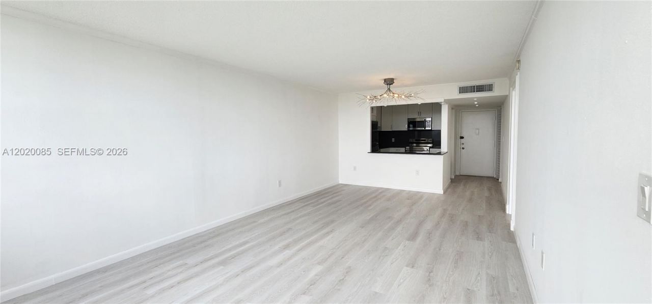 1200 NE Miami Gardens Dr , Unit 1005W, Miami, FL 33179 Photo