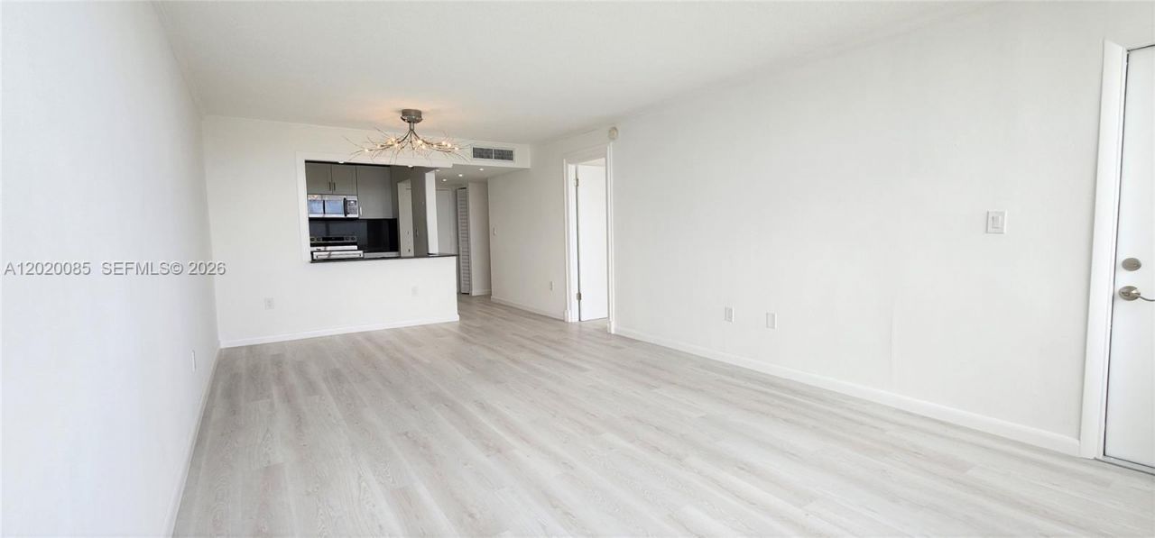 1200 NE Miami Gardens Dr , Unit 1005W, Miami, FL 33179 Photo