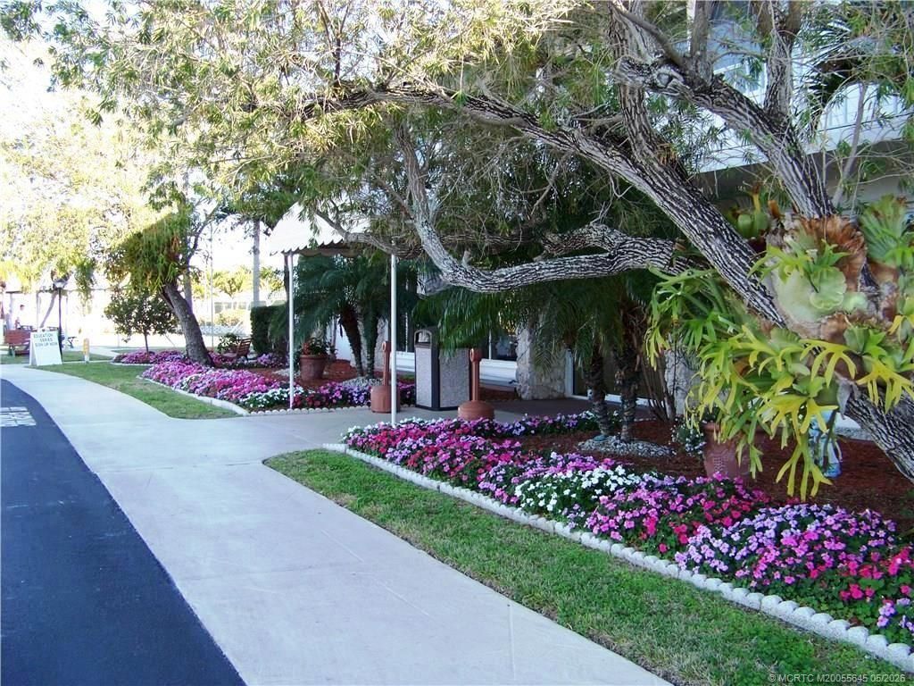 1251 Nettles Boulevard, Jensen Beach, FL 34957 Photo
