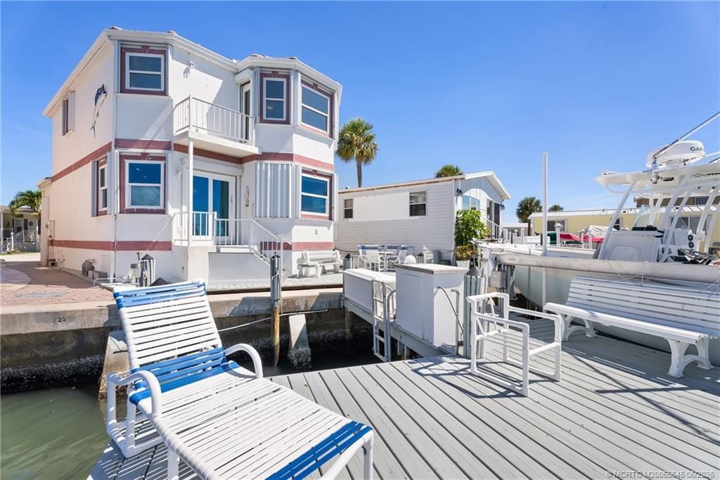 1251 Nettles Boulevard, Jensen Beach, FL 34957 Photo