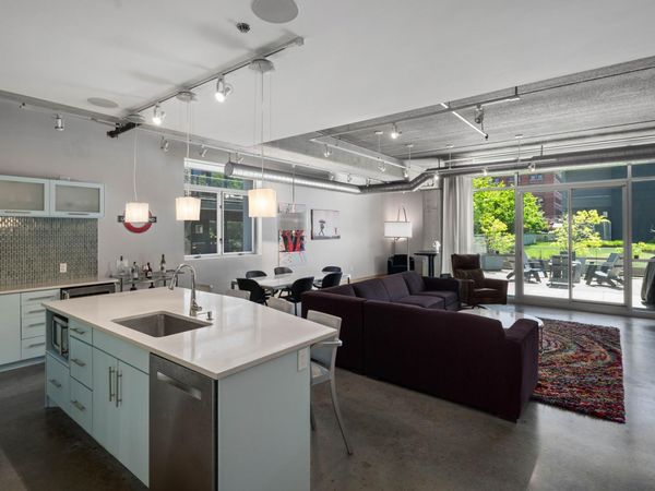 345 6th Avenue N, Unit 102, Minneapolis, MN 55401