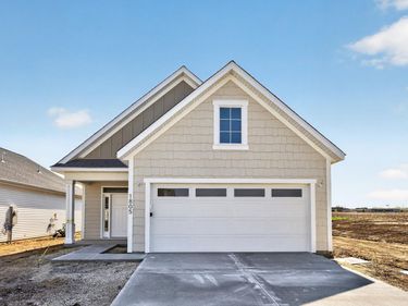 1805 Lynx Place SE, Pine Island, MN 55963
