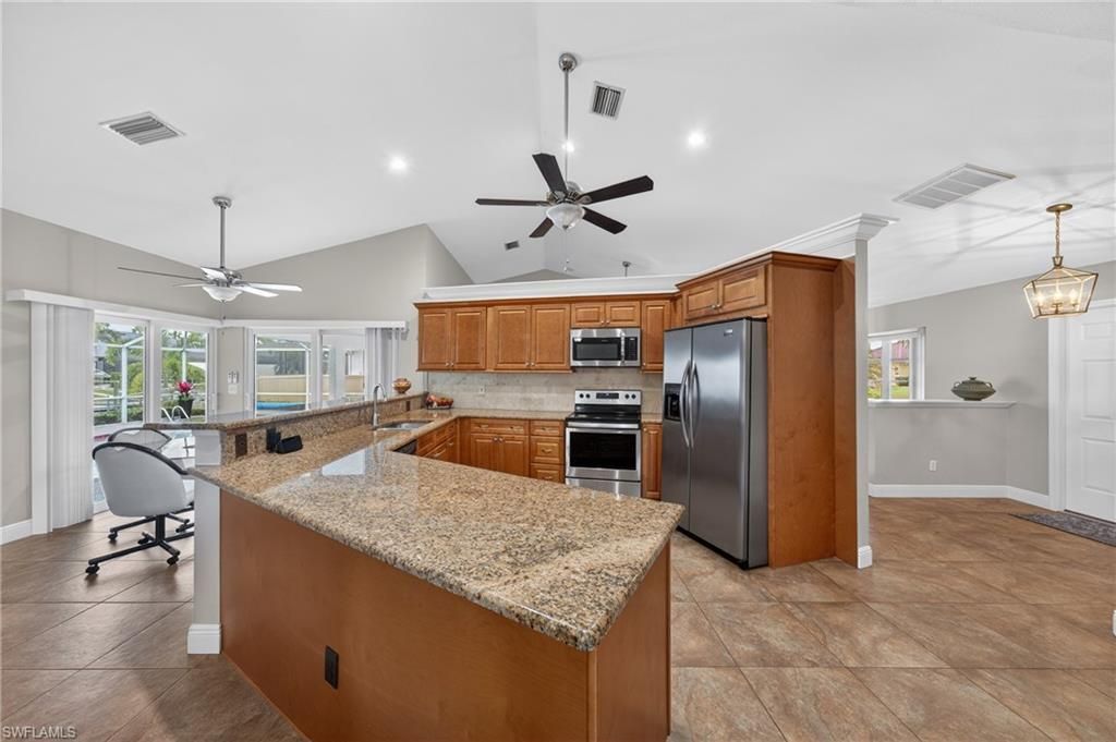 4933 Seville Ct, Cape Coral, FL 33904 Photo