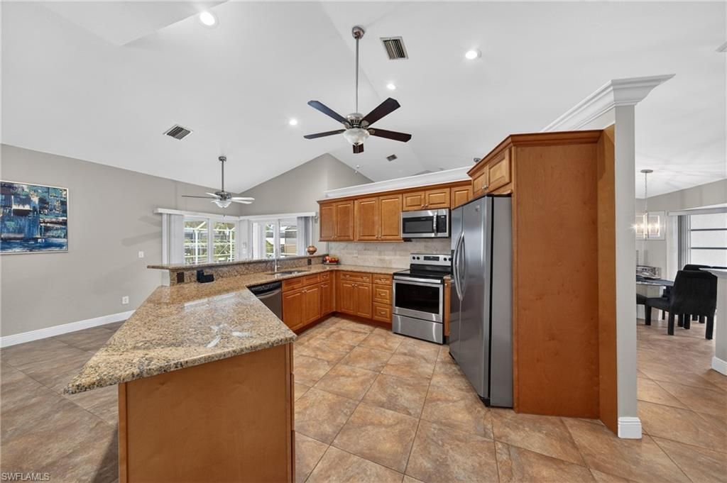 4933 Seville Ct, Cape Coral, FL 33904 Photo