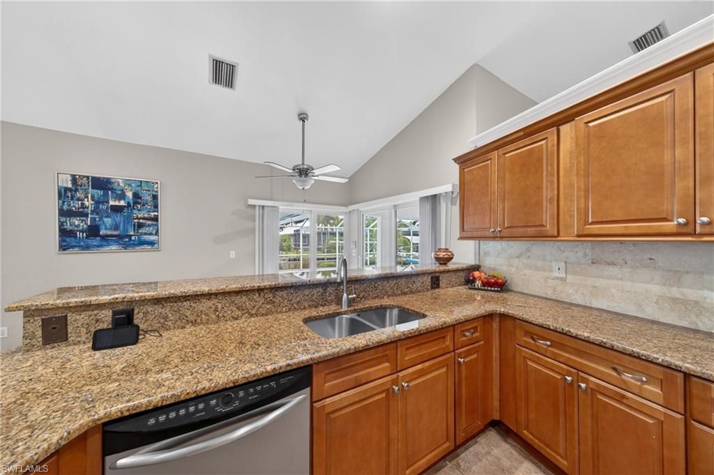 4933 Seville Ct, Cape Coral, FL 33904 Photo