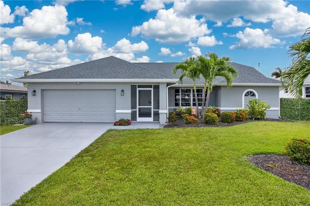 4933 Seville Ct, Cape Coral, FL 33904 Photo