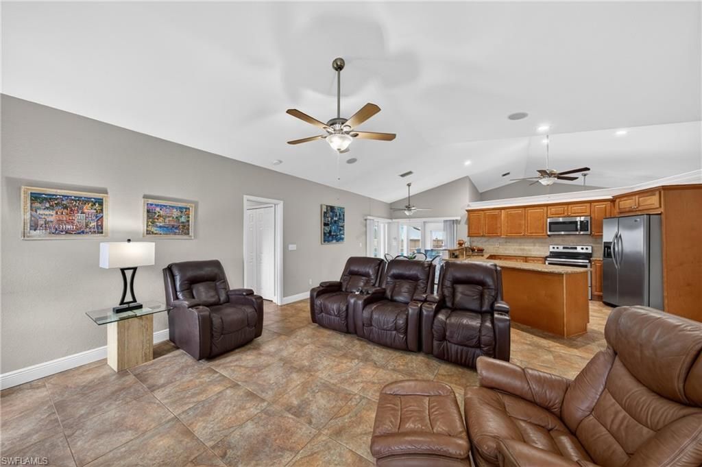 4933 Seville Ct, Cape Coral, FL 33904 Photo
