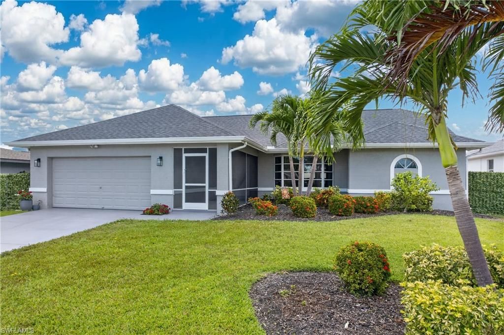 4933 Seville Ct, Cape Coral, FL 33904 Photo
