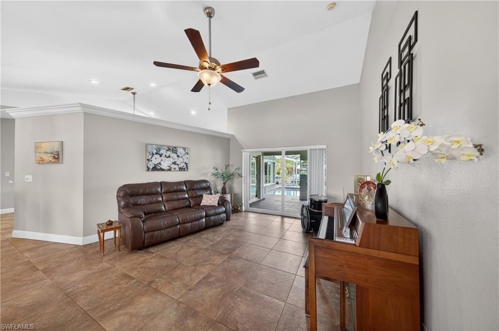 4933 Seville Ct, Cape Coral, FL 33904 Photo
