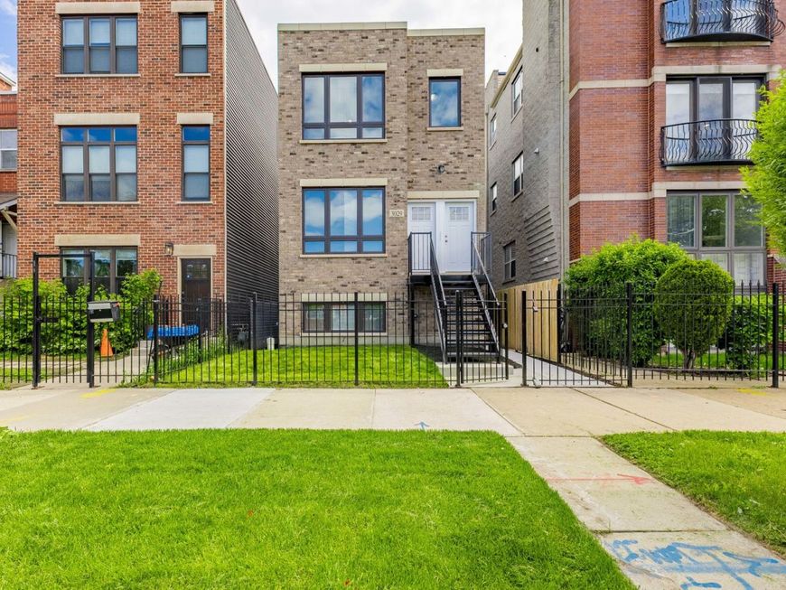 Main Photo