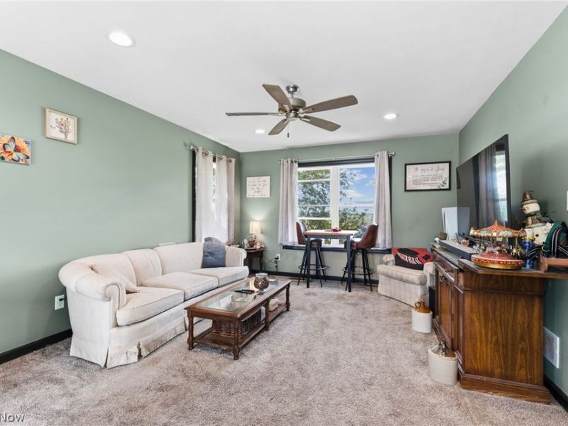 4588 S Elyria Road, Shreve, OH 44676 Photo 5