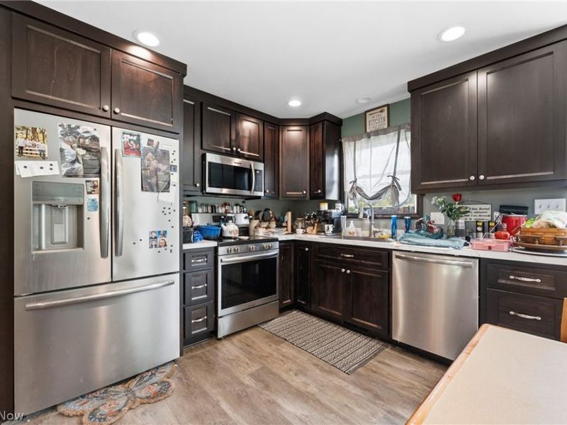 4588 S Elyria Road, Shreve, OH 44676 Photo 8