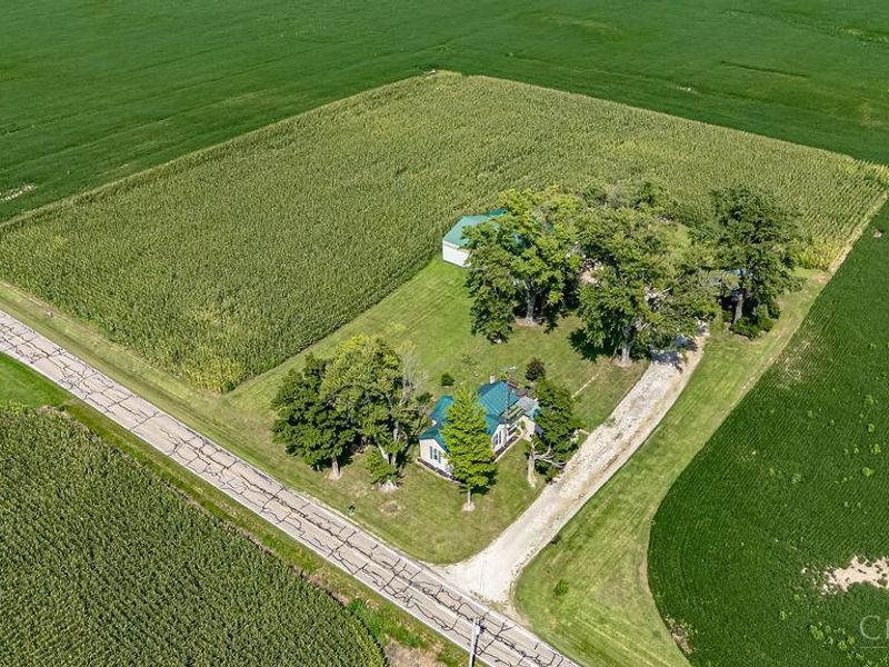 1228 W Florence Campbellstown Road, Jackson Twp, OH 45320 Photo 5