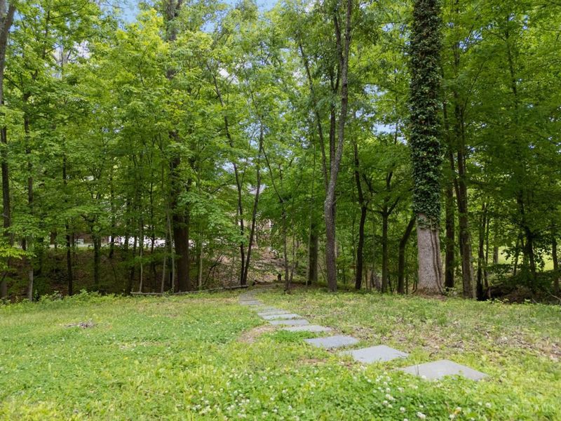 8690 Hopewell Road, Indian Hill, OH 45242 Photo 94