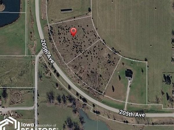19542 205Th Avenue, Centerville, IA 52544