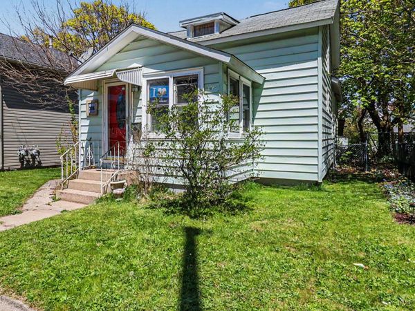 356 1st Street, Manistee, MI 49660