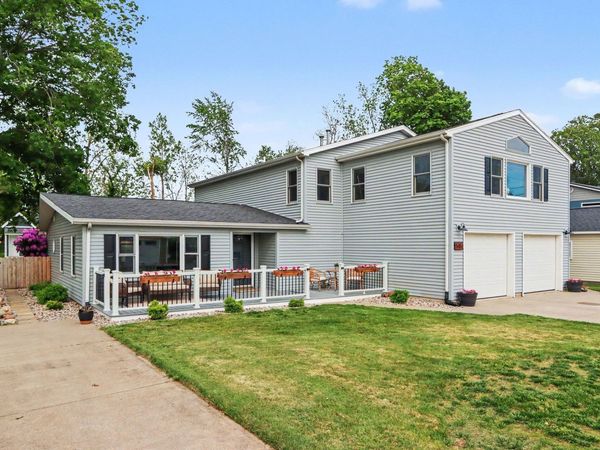 545 Lake Drive, Coldwater, MI 49036