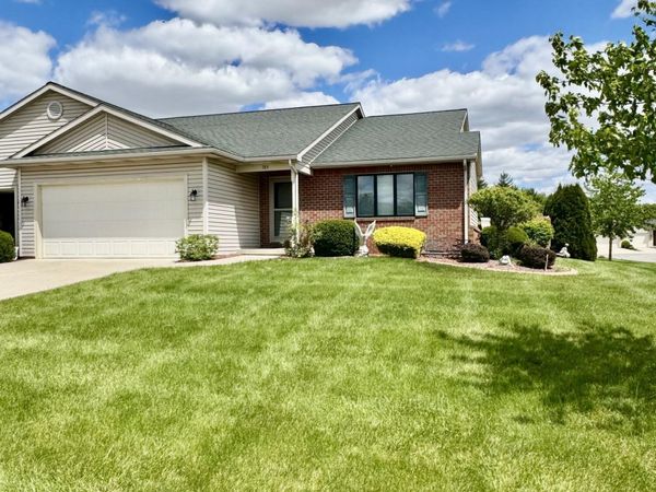 785 Deerwood Drive, Defiance, OH 43512