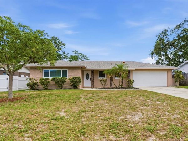 2465 BRENTWOOD DRIVE, CLEARWATER, FL 33764