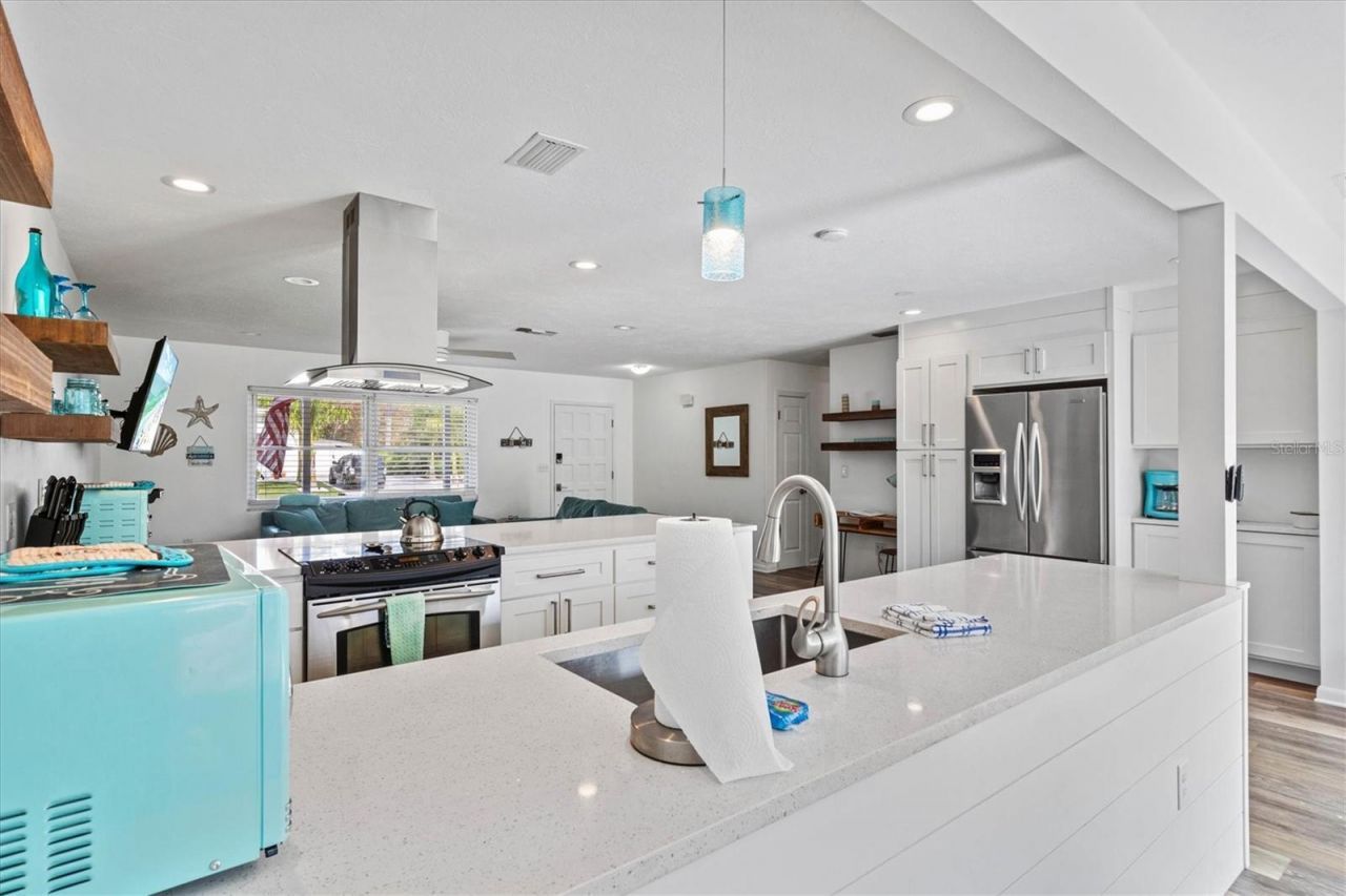 2572 Jefferson Circle, Sarasota, FL 34239 Photo