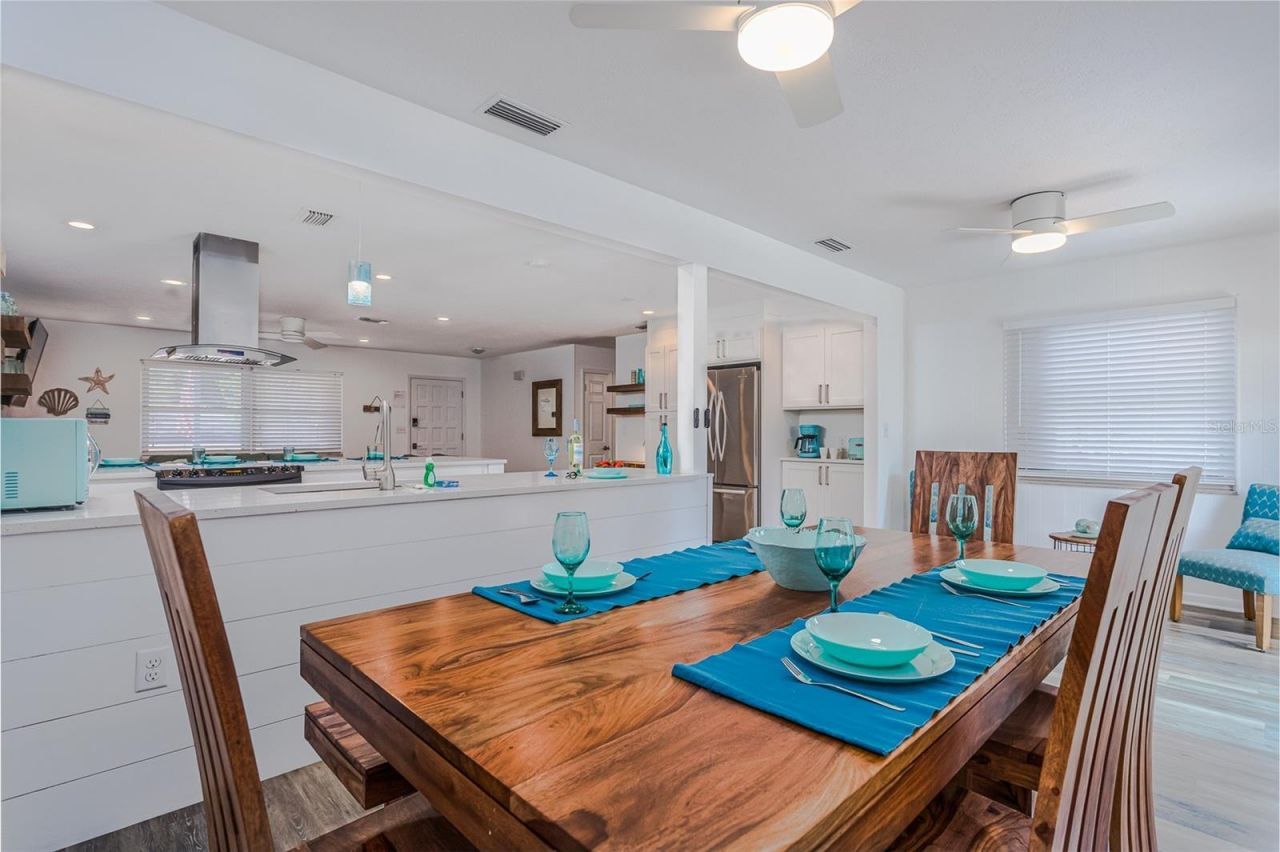 2572 Jefferson Circle, Sarasota, FL 34239 Photo