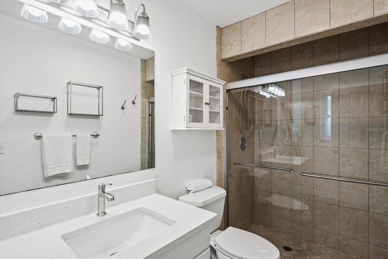 2572 Jefferson Circle, Sarasota, FL 34239 Photo