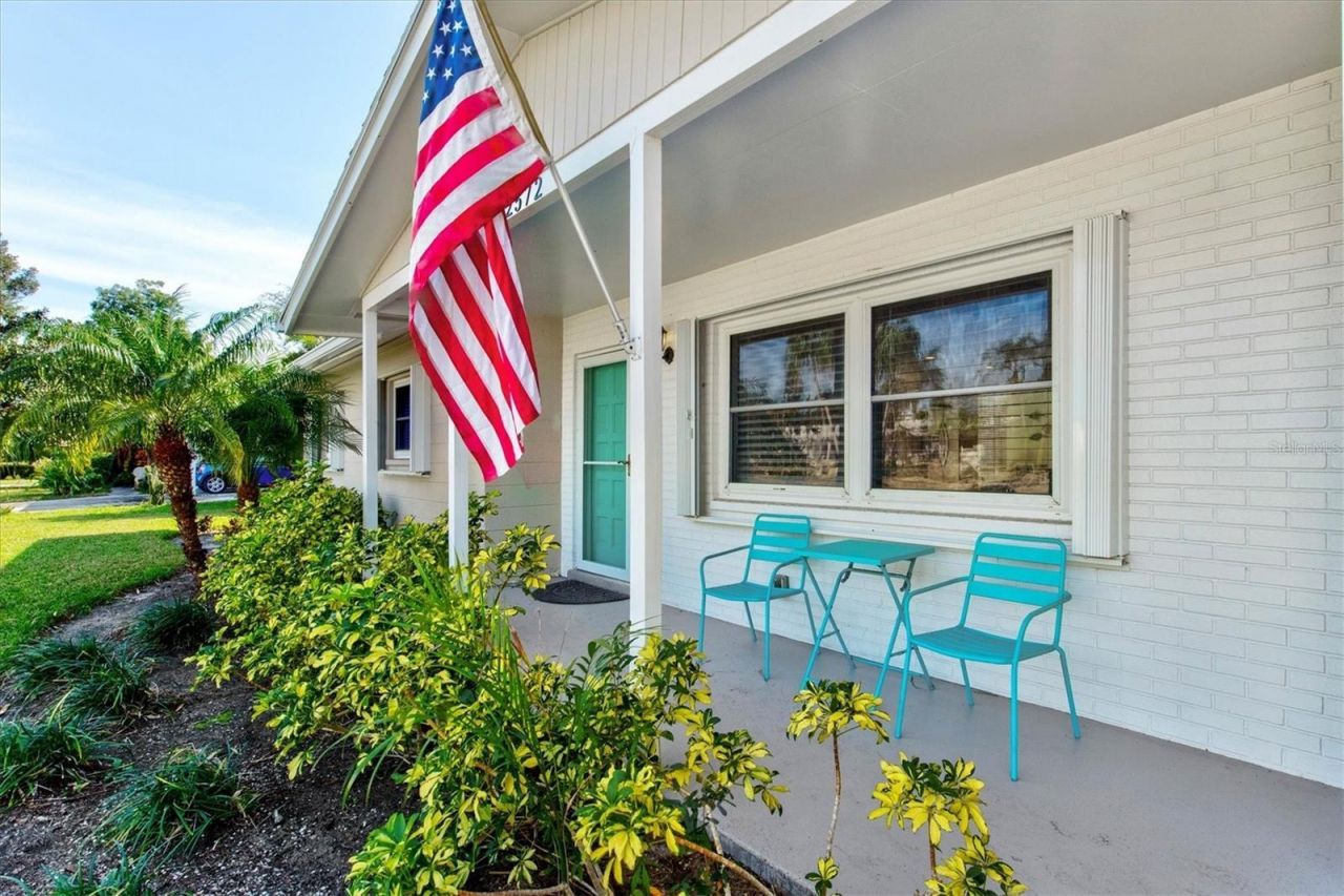 2572 Jefferson Circle, Sarasota, FL 34239 Photo