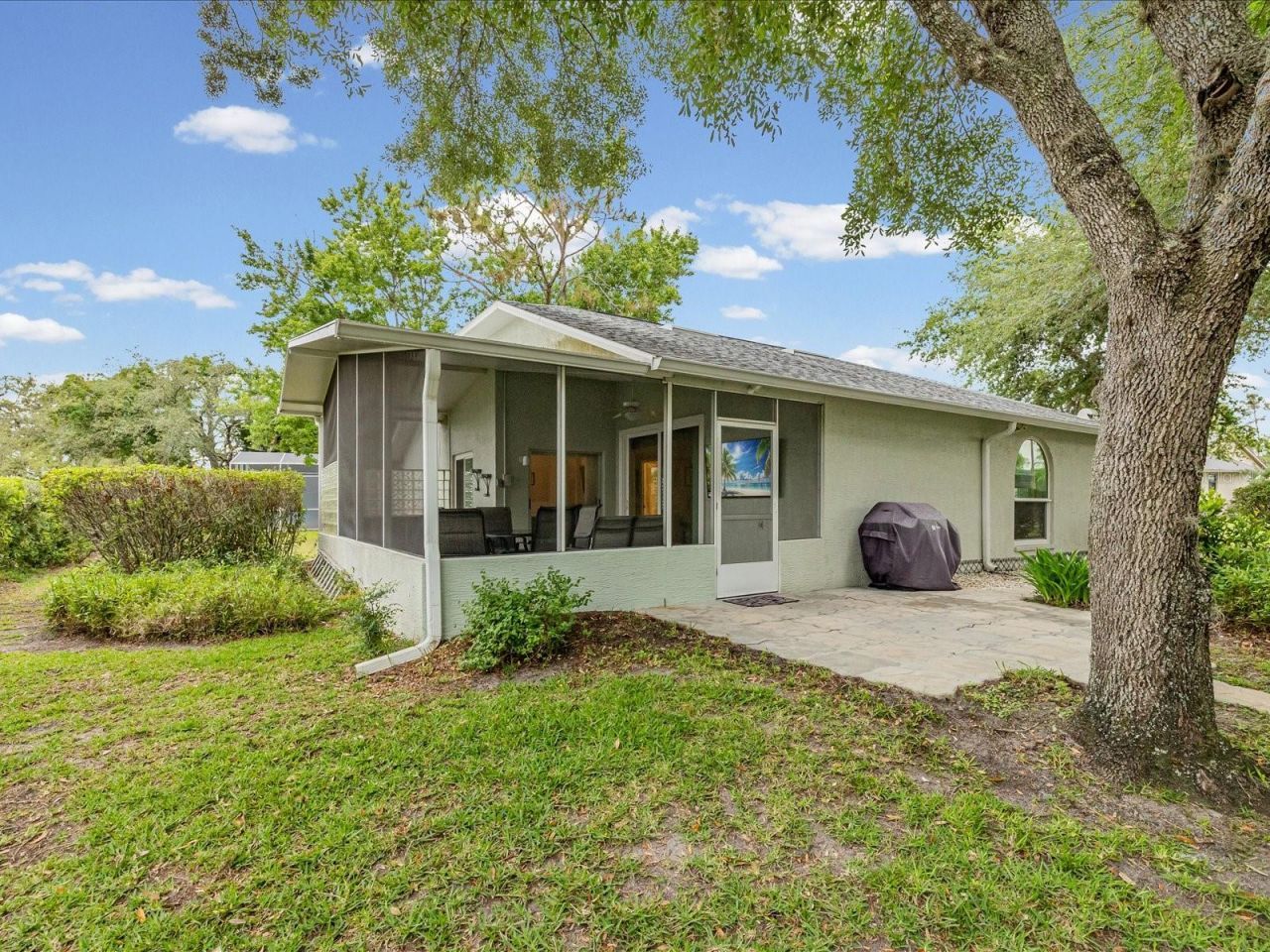 10836 Brookhaven Drive, New Port Richey, FL 34654 Photo