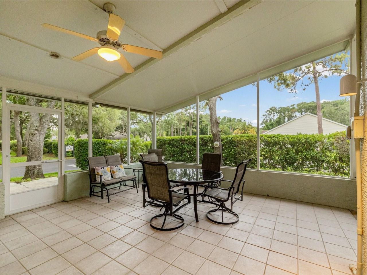 10836 Brookhaven Drive, New Port Richey, FL 34654 Photo