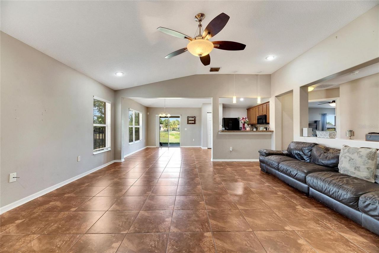 5204 Moon Shell Drive , Apollo Beach, FL 33572 Photo