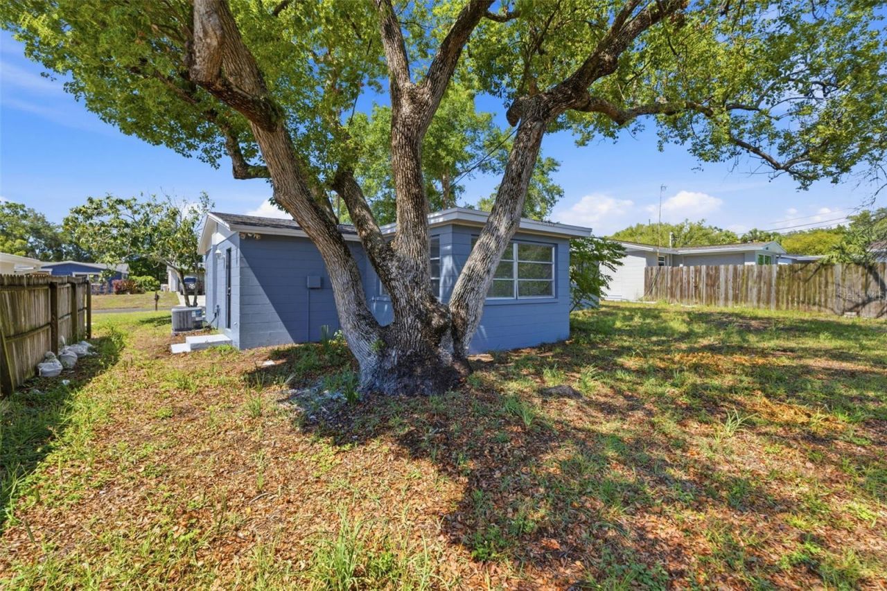 6150 Emerald Drive, New Port Richey, FL 34653 Photo