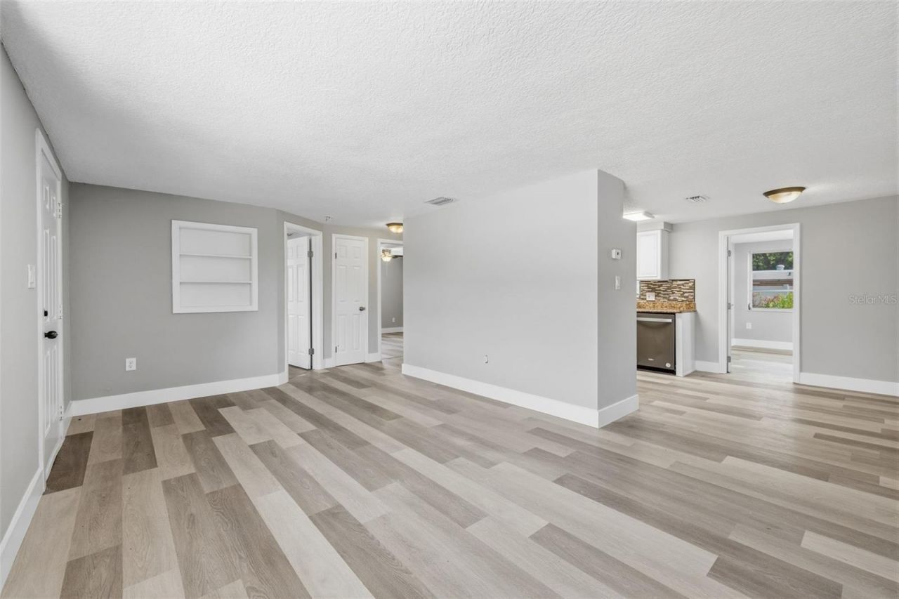 6150 Emerald Drive, New Port Richey, FL 34653 Photo