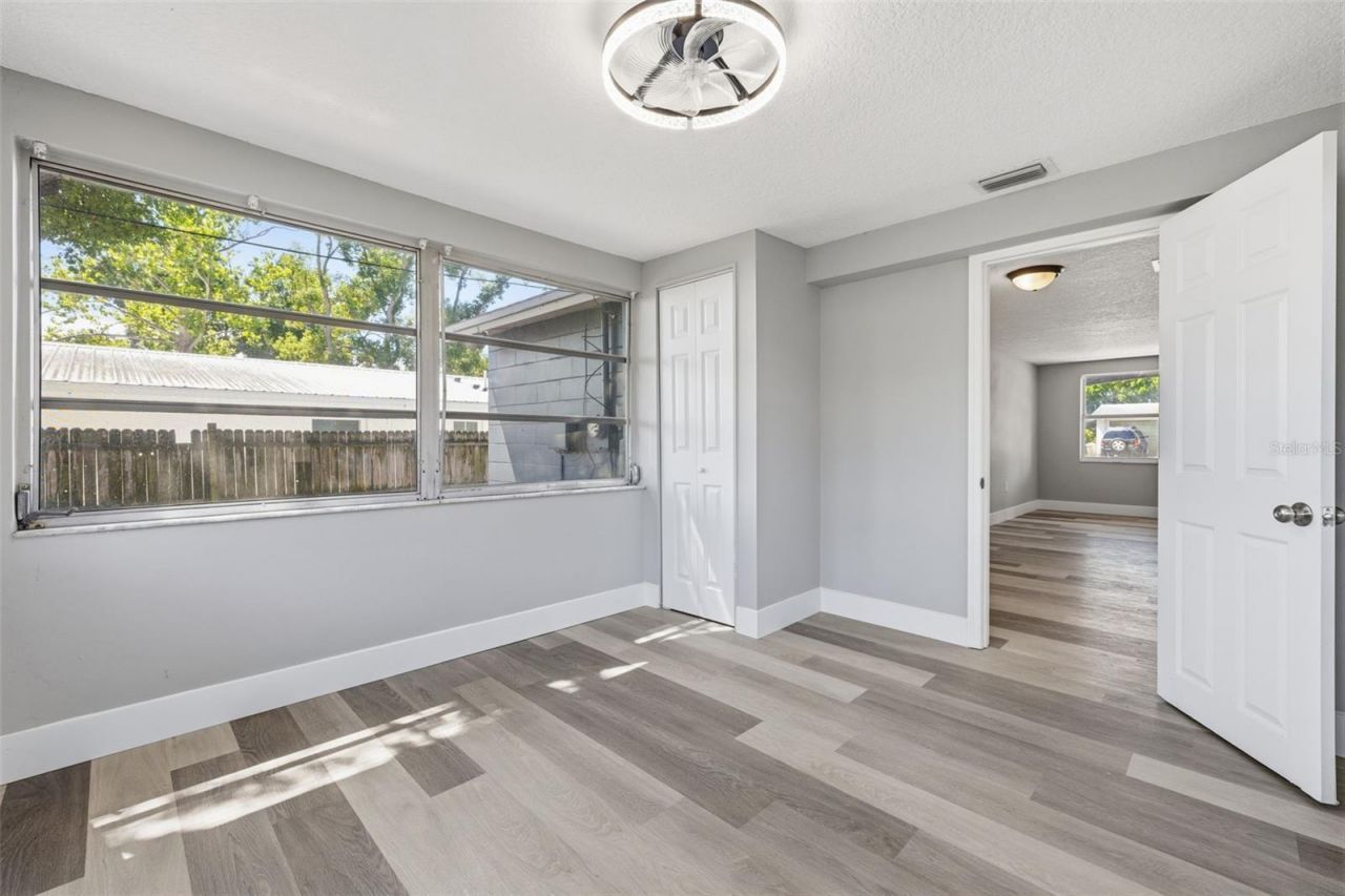 6150 Emerald Drive, New Port Richey, FL 34653 Photo