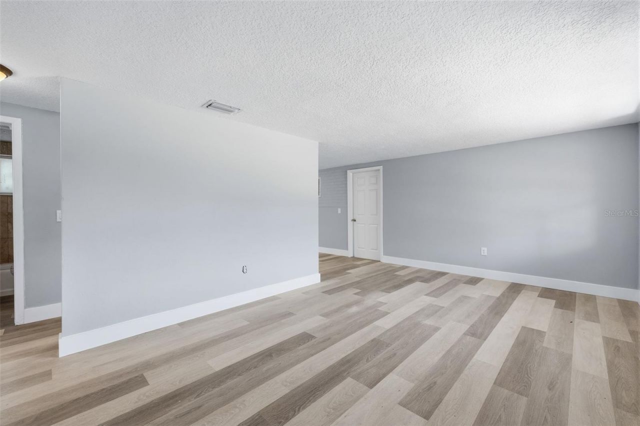 6150 Emerald Drive, New Port Richey, FL 34653 Photo