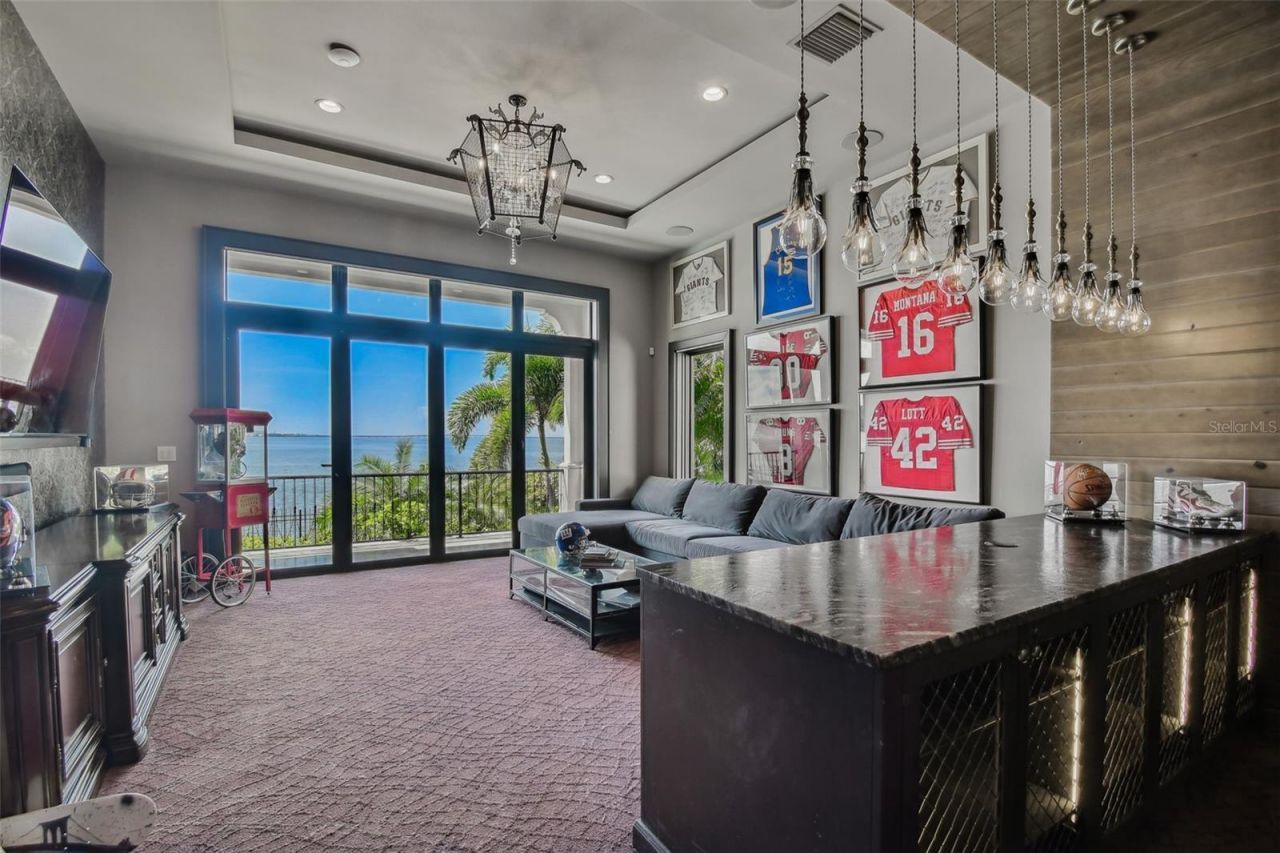 5120 W Longfellow Avenue, Tampa, FL 33629 Photo